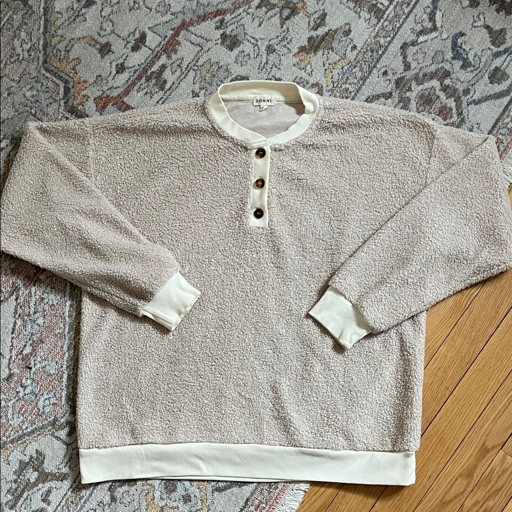 Donni Sherpa Henley